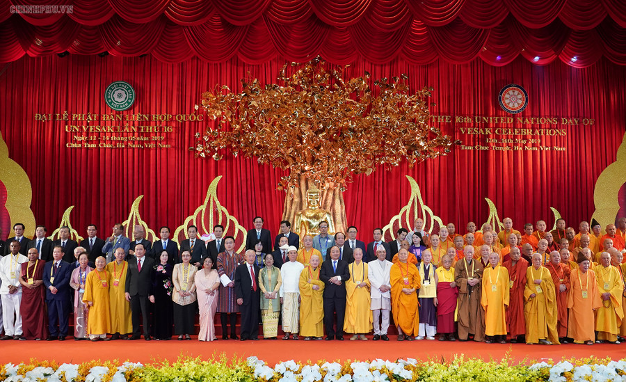 Thủ tướng: Đại lễ Vesak đã vượt trên một lễ hội văn hóa tôn giáo thông thường