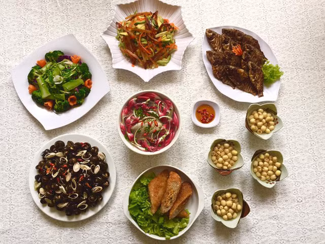 Thực đơn 40 mâm cơm “nổi như cồn” trên MXH vì quá đẹp mắt ngon miệng ảnh 10
