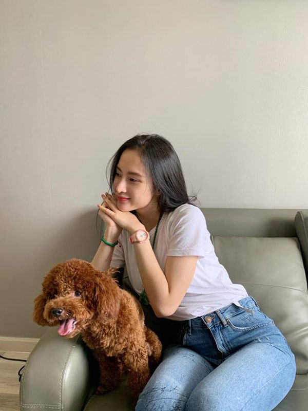 Chán style "gái hư" Angela Phương Trinh mặc kiểu "gái ngoan" được khen tới tấp hình ảnh 10 chan style "gai hu" angela phuong trinh mac kieu "gai ngoan" duoc khen toi tap hinh anh 10