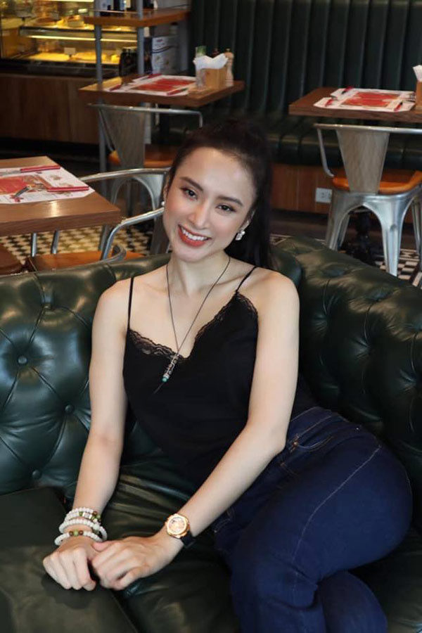 Chán style "gái hư" Angela Phương Trinh mặc kiểu "gái ngoan" được khen tới tấp hình ảnh 9 chan style "gai hu" angela phuong trinh mac kieu "gai ngoan" duoc khen toi tap hinh anh 9