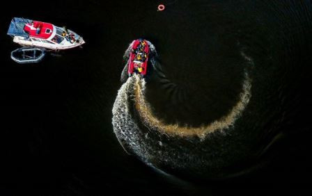 Tác phẩm giải Nhì: "Người nhái đã lao xuống đáy sông" - tác giả Lê Trọng Quý.