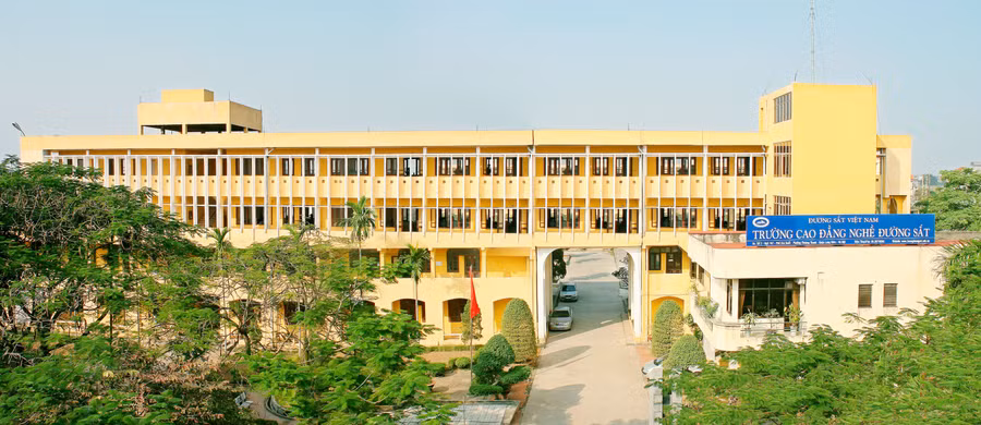 Trường Cao Đẳng Đường Sắt: Thông báo xét tuyển đào tạo hệ chính quy đợt 2, năm 2018