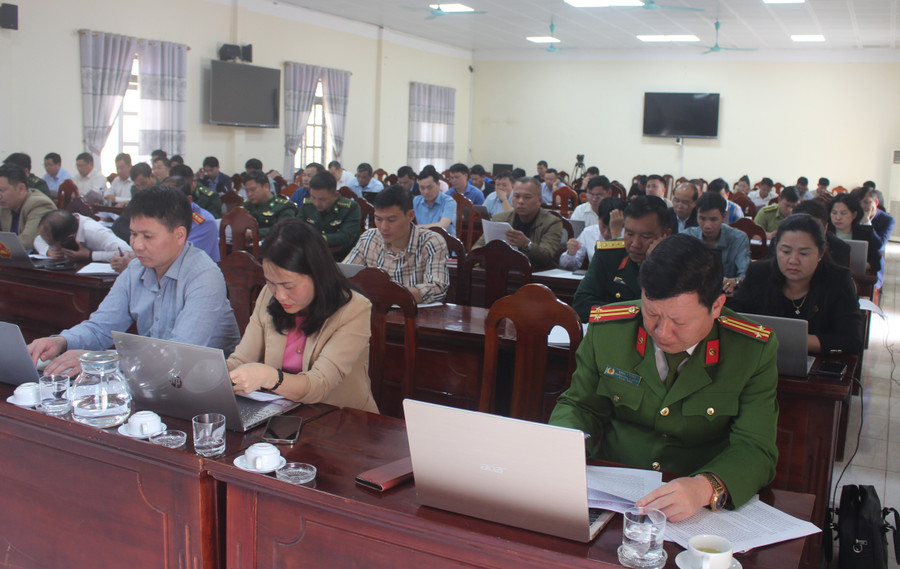 Các đại biểu dự hội nghị. Các đại biểu dự hội nghị.