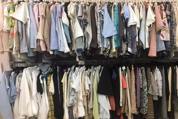 Các loại quần áo sida nếu không giặt, tẩykỹ càng sẽ có nguy cơ mắccácbệnh da liễu và bệnh phụ khoa. Ảnh: Cẩm Anh