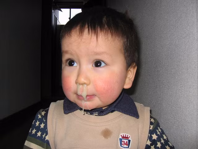  Các mẹ đang lan truyền nhau cách nhìn màu nước mũi đoán bệnh của con (Ảnh minh họa). 