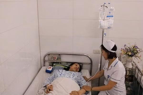 me hai phong di sieu am thai, bac si giat minh khi tu cung khong co thai, chi con nhau - 1