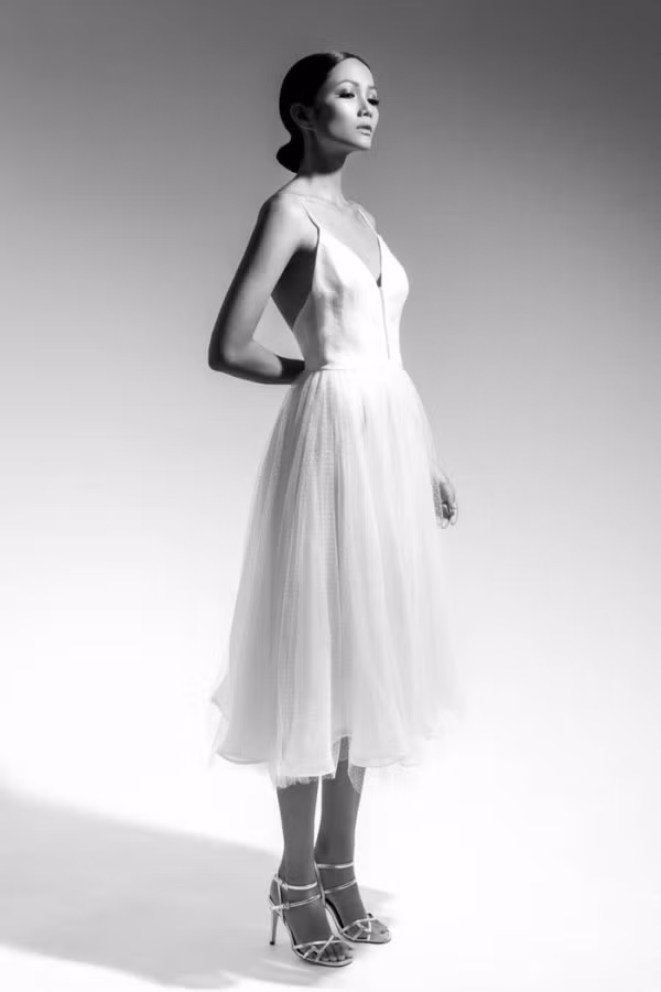 Cận cảnh nhan sắc Tân Hoa hậu Hoàn vũ Việt Nam 2017 H’ Hen Niê 12