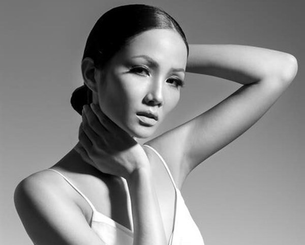 Cận cảnh nhan sắc Tân Hoa hậu Hoàn vũ Việt Nam 2017 H’ Hen Niê 9