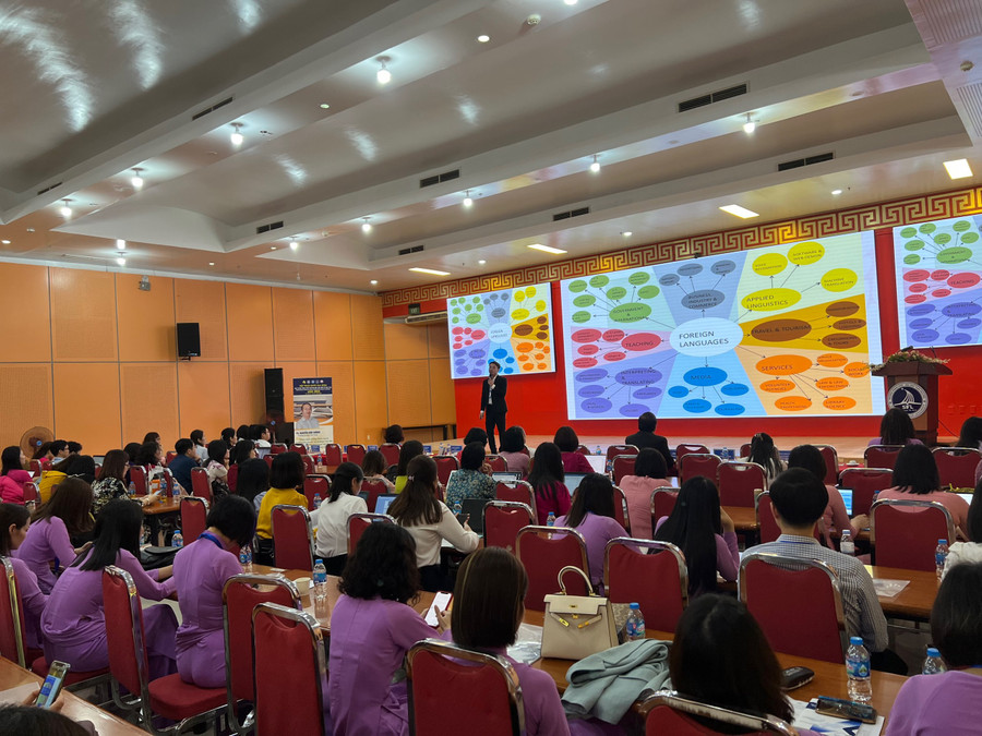 Hội thảo đã thu hút đông đảo các diễn giả, nhà khoa học trên toàn quốc.