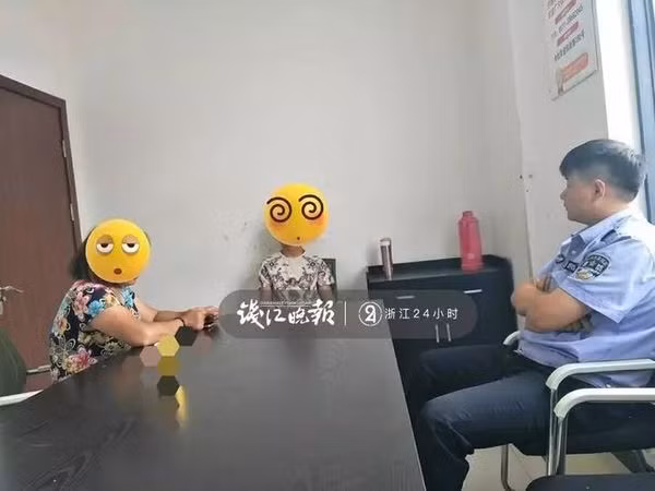 Do bị mẹ kiểm soát quá mức nên nam thanh niên muốn tự tử.