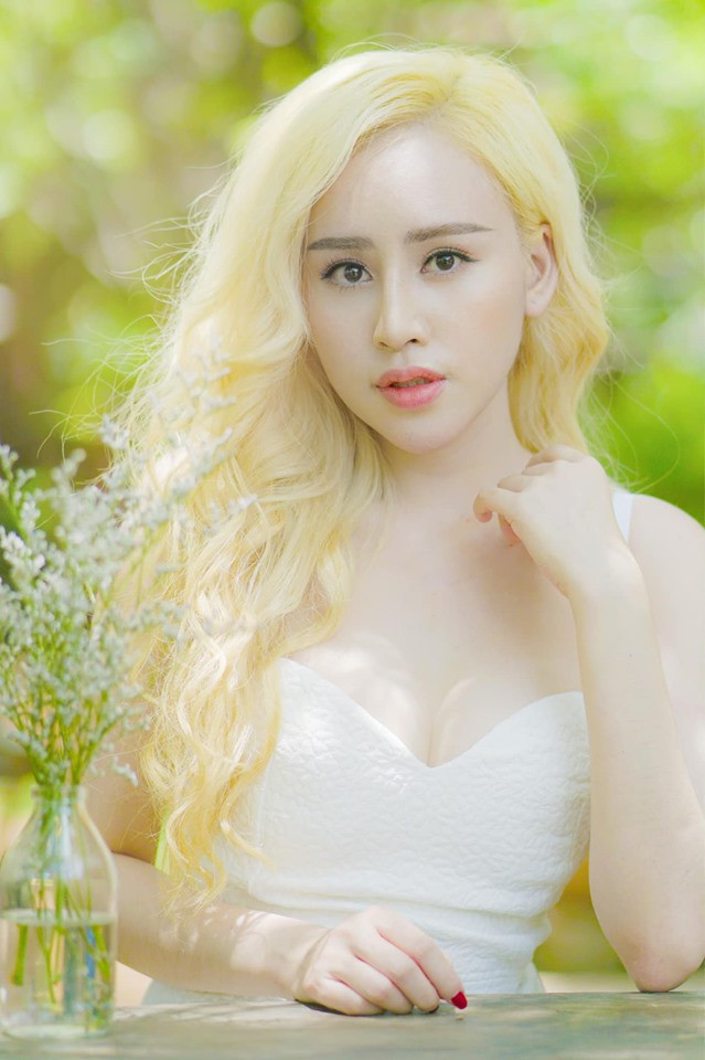 Giật mình số lần sửa mũi trong 6 năm của Bà Tưng Huyền Anh ảnh 5 Giật mình số lần sửa mũi trong 6 năm của Bà Tưng Huyền Anh ảnh 5