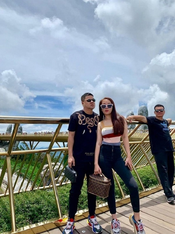 Sao Việt nhờ dân mạng sửa ảnh và cái kết “cười ra nước mắt“ ảnh 3 Cái kết đắng lòng của sao Việt khi nhờ dân mạng xóa ảnh