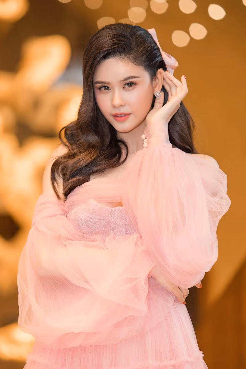 truong quynh anh dep rang ro nhu nu than sau khi ly hon hinh 8