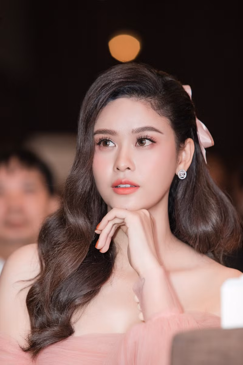 truong quynh anh dep rang ro nhu nu than sau khi ly hon hinh 9