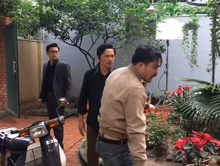 Ảnh hậu trường hài hước ít người biết phim "Về nhà đi con" ảnh 5