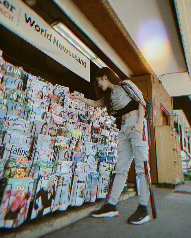 Hương Tràm lại đổi gu thời trang lạ trên đất Mỹ, đáp trả tin đồn mang thai ảnh 7 Empty