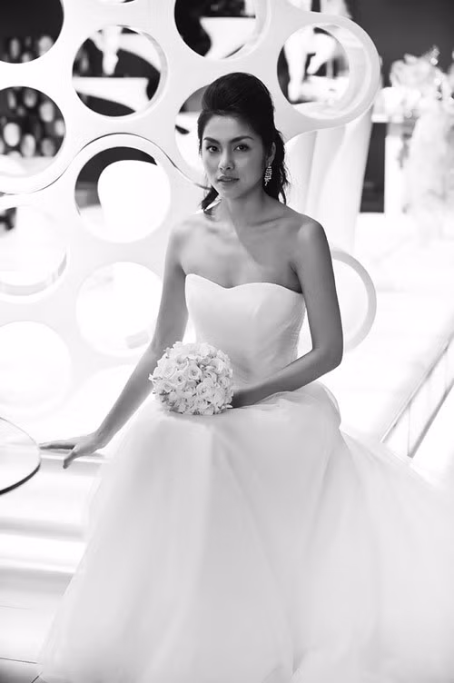 Chặng đường 10 năm từ yêu đến cưới của Tăng Thanh Hà và Louis Nguyễn: Đẹp như cổ tích ảnh 8 Chặng đường 10 năm từ yêu đến cưới của Tăng Thanh Hà và Louis Nguyễn: Cổ tích đời thường là đây chứ đâu!-8