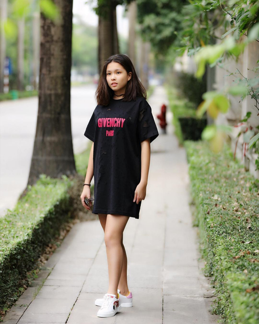 Con gái lớn của Phượng Chanel 16 tuổi đã là tín đồ hàng hiệu ảnh 17 Con gái lớn của Phượng Chanel 16 tuổi đã là tín đồ hàng hiệu ảnh 17