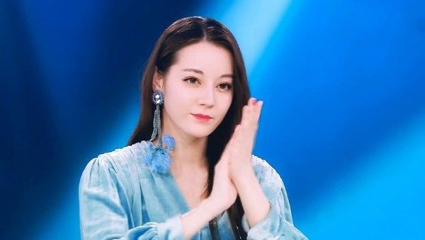 Địch Lệ Nhiệt Ba dẫn đầu top nghệ sỹ bị bàn tán tiêu cực trên Douban ảnh 2 Địch Lệ Nhiệt Ba