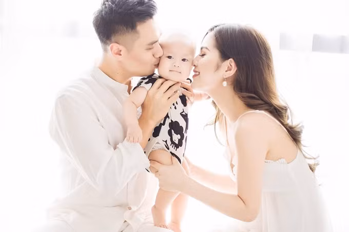 dien vien viet anh thua nhan mat tat ca sau ly hon