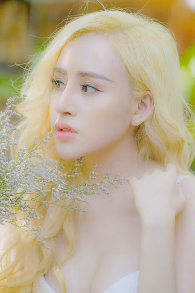 Giật mình số lần sửa mũi trong 6 năm của Bà Tưng Huyền Anh ảnh 4 Giật mình số lần sửa mũi trong 6 năm của Bà Tưng Huyền Anh ảnh 4