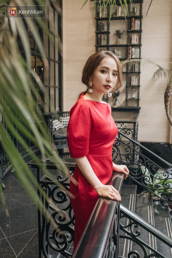 Không ngờ Nhã “tiểu tam” gợi cảm trong Về nhà đi con lại liên tục lộ khuyết điểm ngoài đời thế này ảnh 5 Nhã Tuesday trong phim dùng tài lẫn sắc phá hoại hạnh phúc người ta, vậy mà ngoài đời lại liên tục lộ khuyết điểm thế này!-6