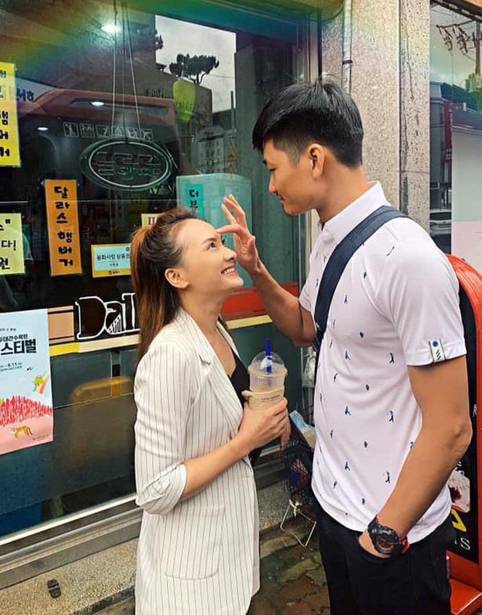 Khóc nức nở trên phim, Bảo Thanh ngoài đời được chồng yêu hết mực ảnh 5 Khóc nức nở trên phim, Bảo Thanh ngoài đời được chồng yêu hết mực ảnh 5