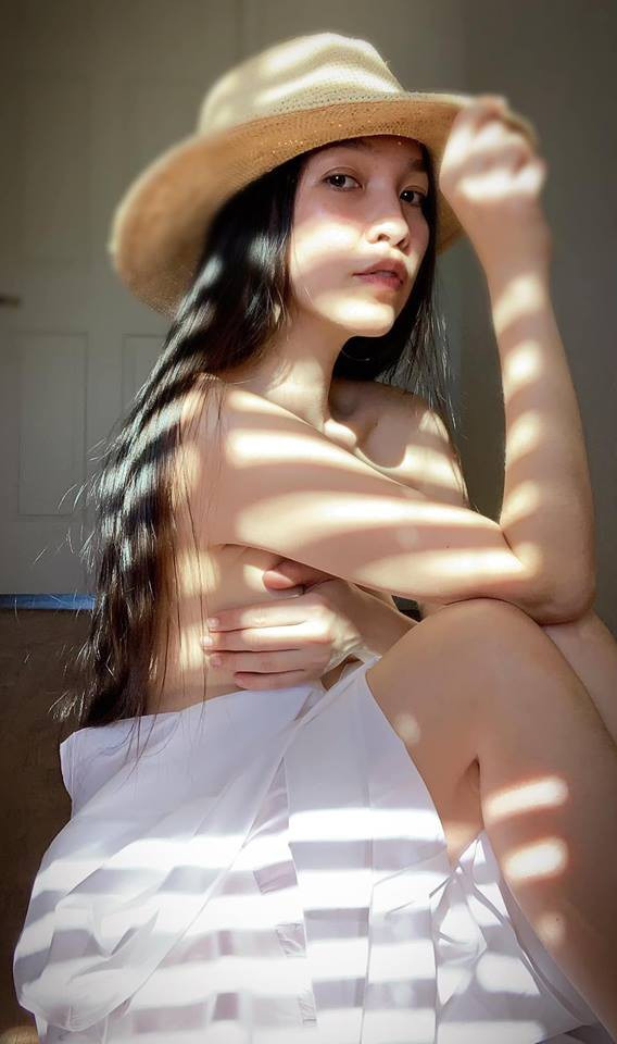 Những mỹ nhân Vbiz chứng minh “gái một con trông mòn con mắt" là có thật ảnh 2 Những mỹ nhân Vbiz chứng minh “gái một con trông mòn con mắt" là có thật ảnh 2