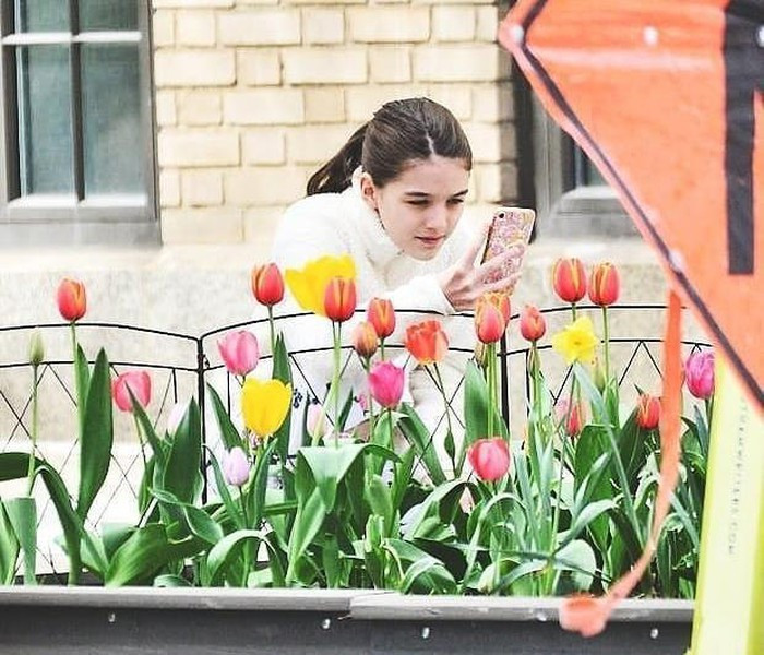 Không còn là “công chúa nhỏ” của Hollywood, Suri Cruise cao ráo, ra dáng thiếu nữ khi dạo phố ảnh 3