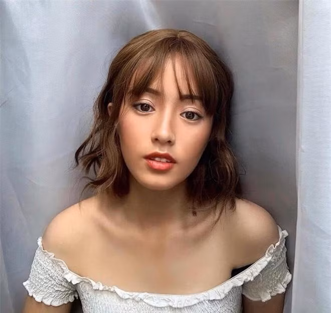 4 bong hong lai tuoi 18 xinh dep sexy biet nhieu thu tieng