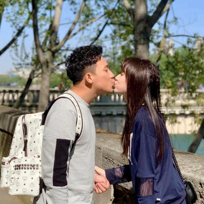 Ảnh đời thường ngọt ngào của Trấn Thành và Hari Won ảnh 5 Ảnh đời thường ngọt ngào của Trấn Thành và Hari Won ảnh 5