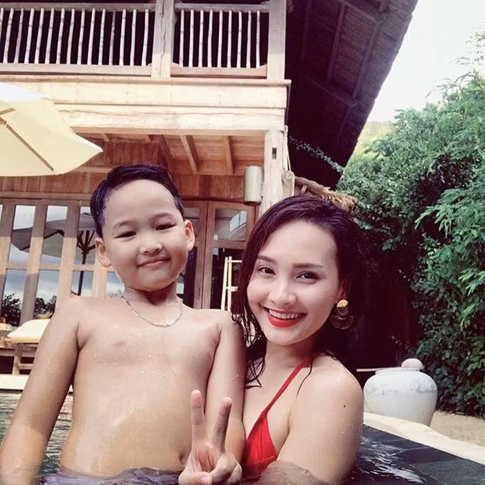 Khóc nức nở trên phim, Bảo Thanh ngoài đời được chồng yêu hết mực ảnh 7 Khóc nức nở trên phim, Bảo Thanh ngoài đời được chồng yêu hết mực ảnh 7