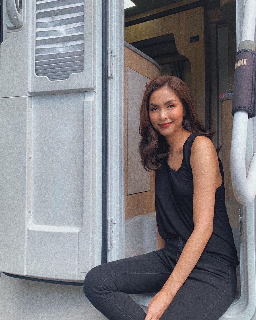 Diện mẫu thời trang này, Tăng Thanh Hà vô tình khoe điểm tuyệt phẩm bao người ao ước ảnh 2