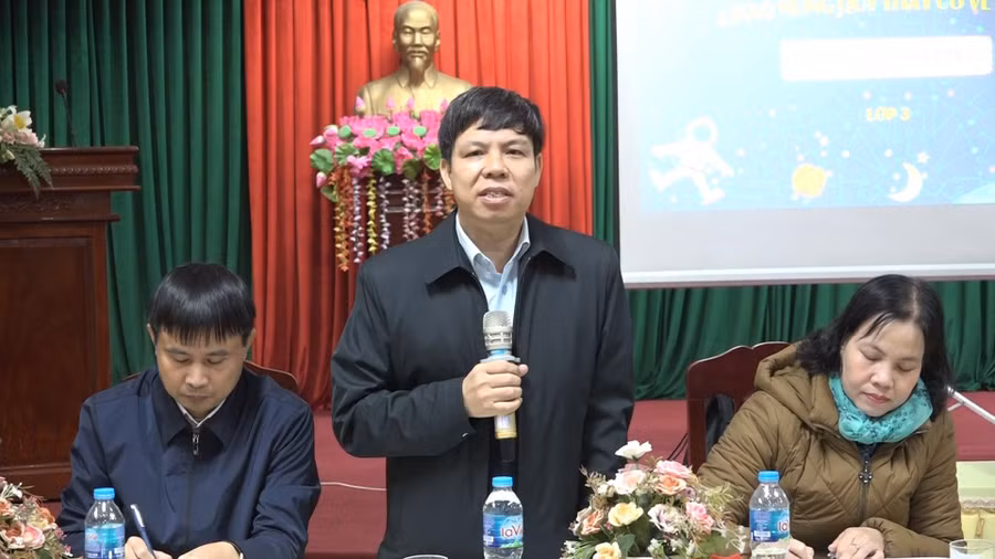 Các vị đại biểu tham dự buổi chuyên đề.