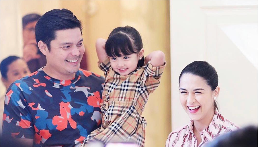 Trên trang cá nhân, người đẹp 35 tuổi luôn gọi ông xã là "người chồng tuyệt vời nhất". Mối quan hệ giữa cô và gia đình chồng cũng rất tốt đẹp.