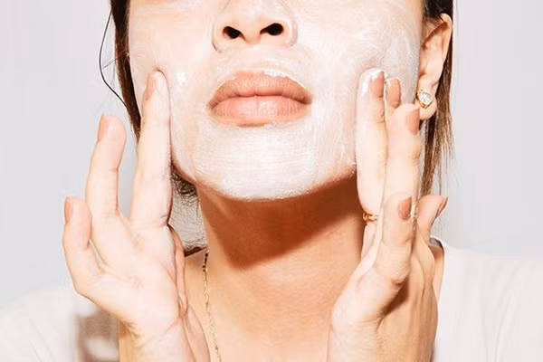 1. Tẩy tế bào chết