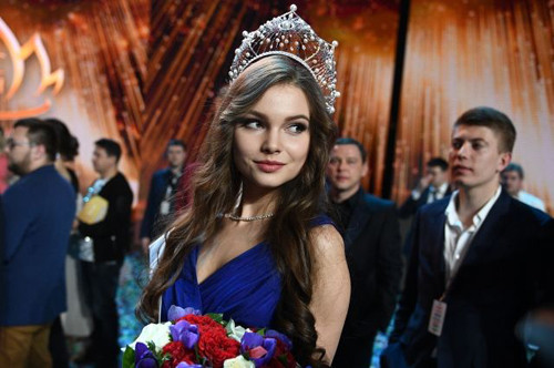 Chia sẻ về chiến thắng, Yuliya Polyachihina nói cô hạnh phúc phát điên với kết quả. Cô nhận phần thưởng là 50.000 USD và một chiếc xe hơi.