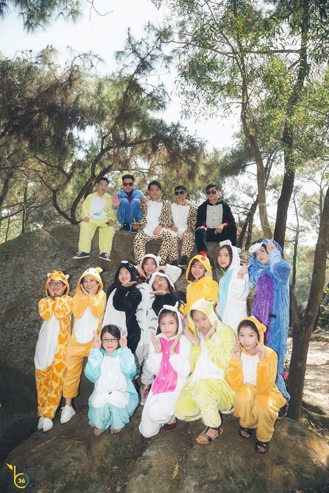 Bộ ảnh kỷ yếu “Những người đến từ sở thú” cực nhắng của teen ảnh 7 Bộ ảnh kỷ yếu “Những người đến từ sở thú” cực nhắng của teen ảnh 7