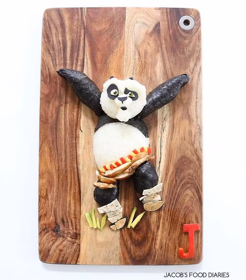 Sau mỗi lần sáng tạo, Mohmedi đăng tác phẩm của mình lên Instagram và hiện, trang cá nhân của cô đã có hơn 70.000 người theo dõi. Sau mỗi lần sáng tạo, Mohmedi đăng tác phẩm của mình lên Instagram và hiện, trang cá nhân của cô đã có hơn 70.000 người theo dõi.