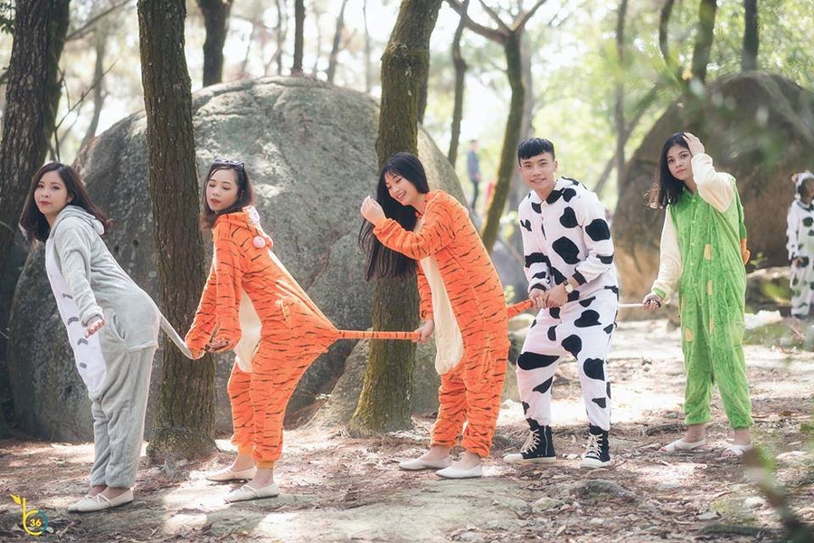 Bộ ảnh kỷ yếu “Những người đến từ sở thú” cực nhắng của teen ảnh 2 Bộ ảnh kỷ yếu “Những người đến từ sở thú” cực nhắng của teen ảnh 2