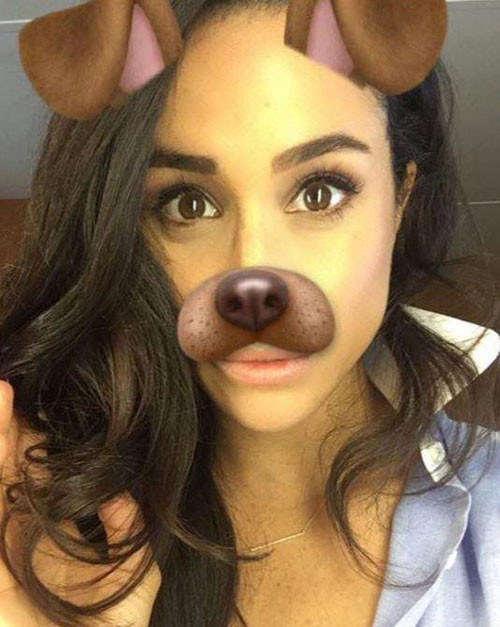 Meghan sẽ không được đăng những bức ảnh selfie hoặc wefie cùng người khác. Meghan sẽ không được đăng những bức ảnh selfie hoặc wefie cùng người khác.