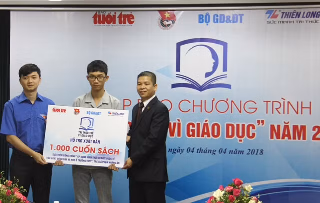 Tác giả của công trình tham gia năm 2017 tiếp tục được hỗ trợ xuất bản sách.