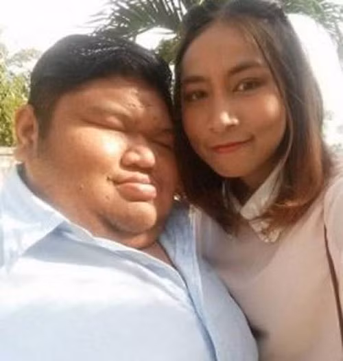Nữ ý tá xinh đẹp tiết lộ cô yêu bạn trai vì tấm lòng của anh.