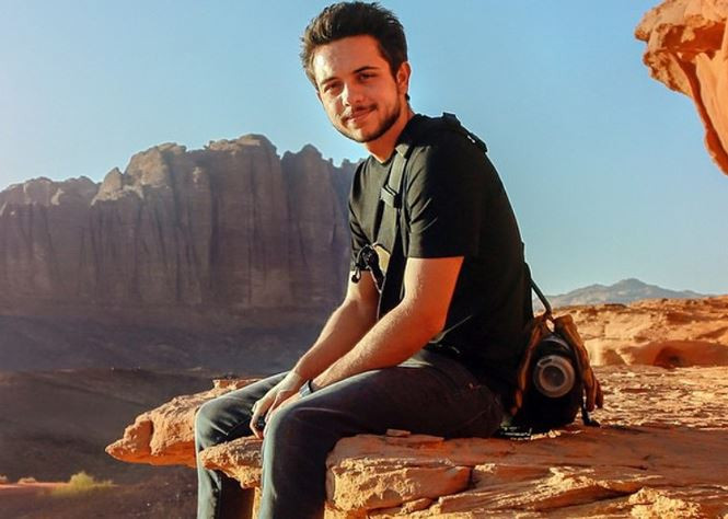 Hoàng tử thừa kế ngai vàng Jordan được nhiều cô gái cầu hôn trên mạng - ảnh 1