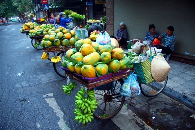 Hàng rong phố thị