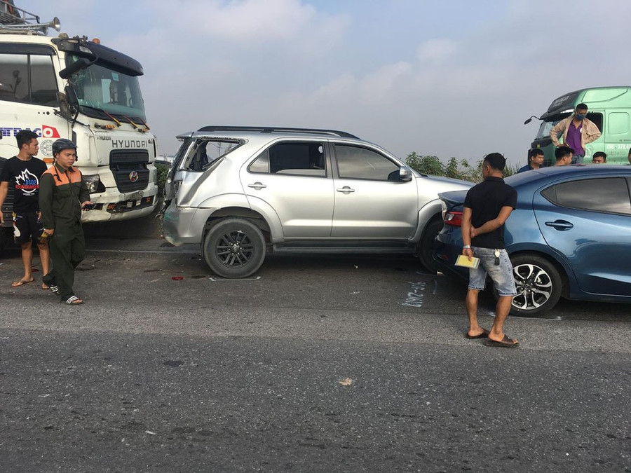 tai nạn,tai nạn giao thông,tai nạn liên hoàn,cầu Thanh Trì,Hà Nội