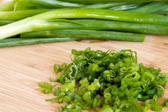 Tỏi, hành lá... những thứ khó ăn hóa ra lại là thần hộ mệnh cho sức khỏe