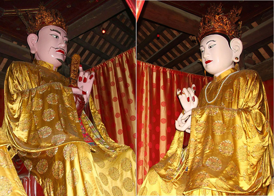 Tượng Đức Thánh Chèm và Thánh Bà cao hơn 3m được thờ tại Đình Chèm