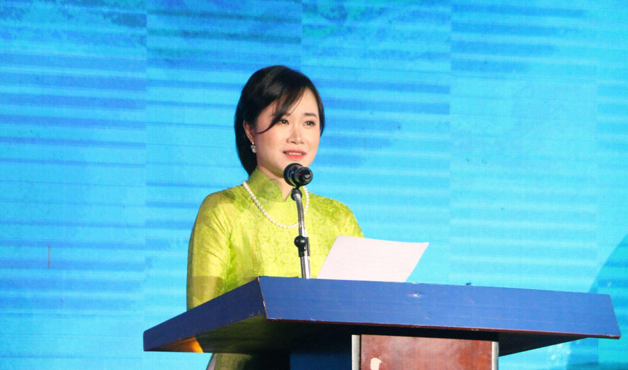 Bà Nguyễn Đào Ngọc Anh - Sáng lập viên kiêm Chủ tịch HĐQT Hệ thống GD Mầm non Phần Lan chia sẻ cảm xúc tại lễ tựu trường năm học 2022-2023.