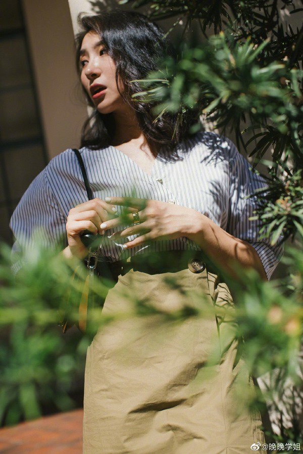 di lam dung mac may mau ao nay, hoac khong phong cach cua cac nang se tut hang the tham - 14